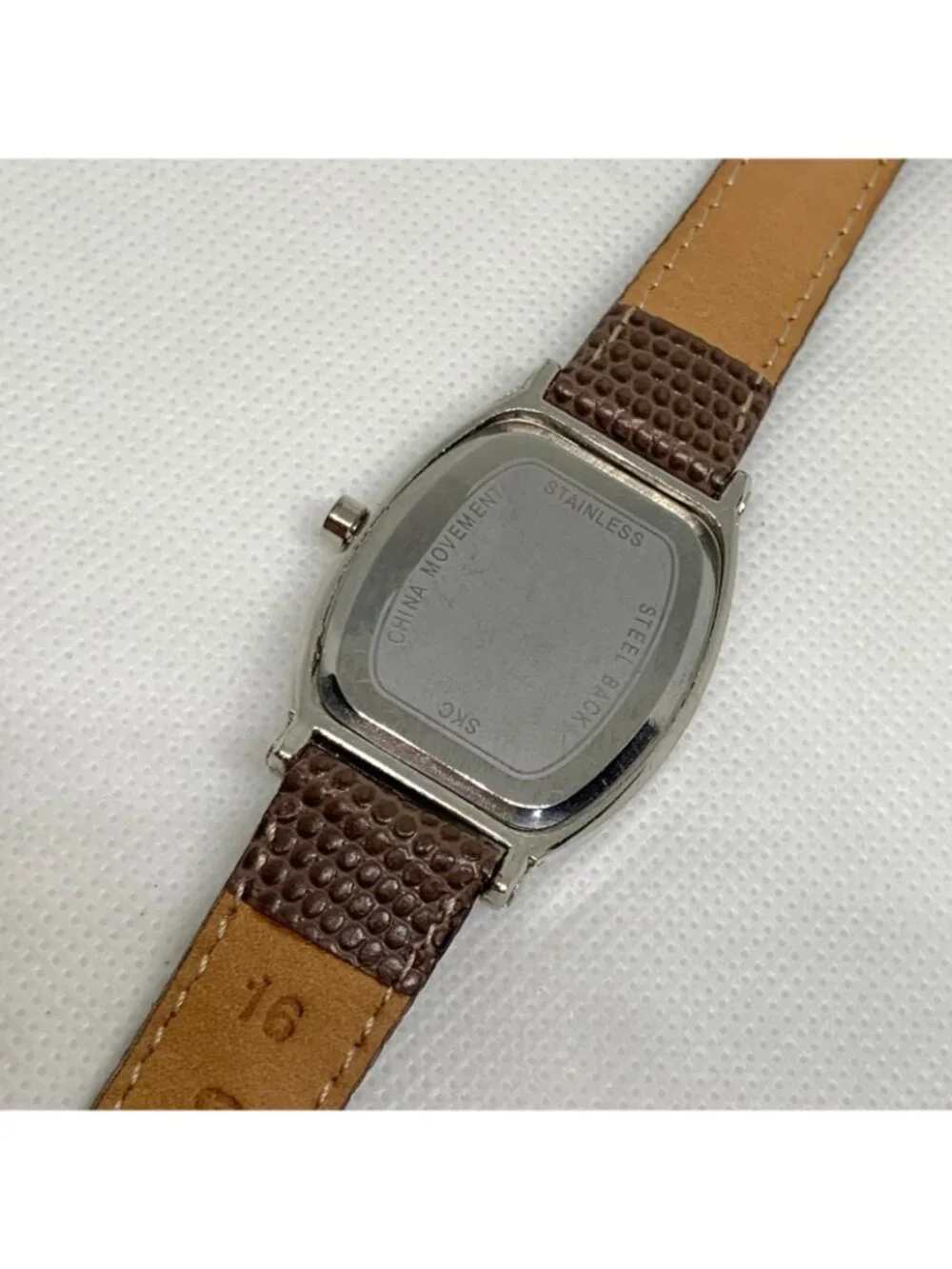 Vintage SKC men’s classic wrist watch silver tone 30mm Roman indices running